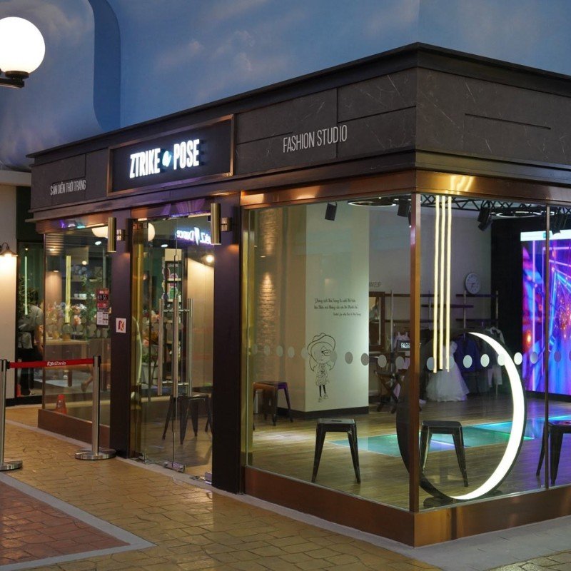 Thi công bê tông áp khuôn tại KidZania Lotte Mall Tây Hồ