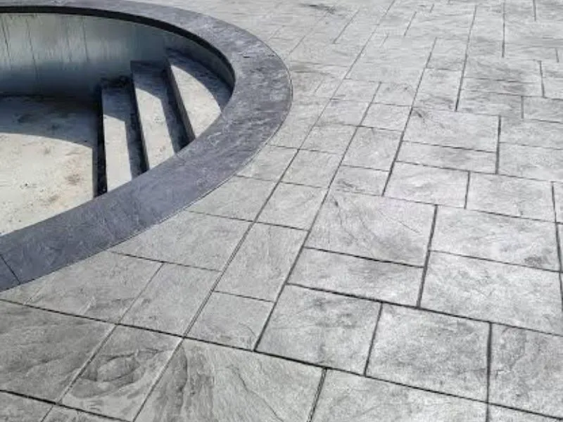 Vì sao bột màu tăng cứng bị loang màu sau khi thi công?